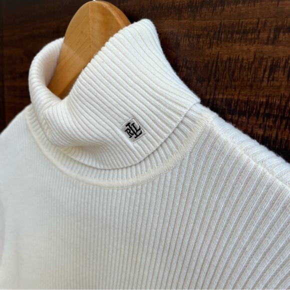 Lauren Ralph Lauren Ivory Ribbed Turtleneck Sweater Size M - Cotton, Classic - Picture 2 of 7